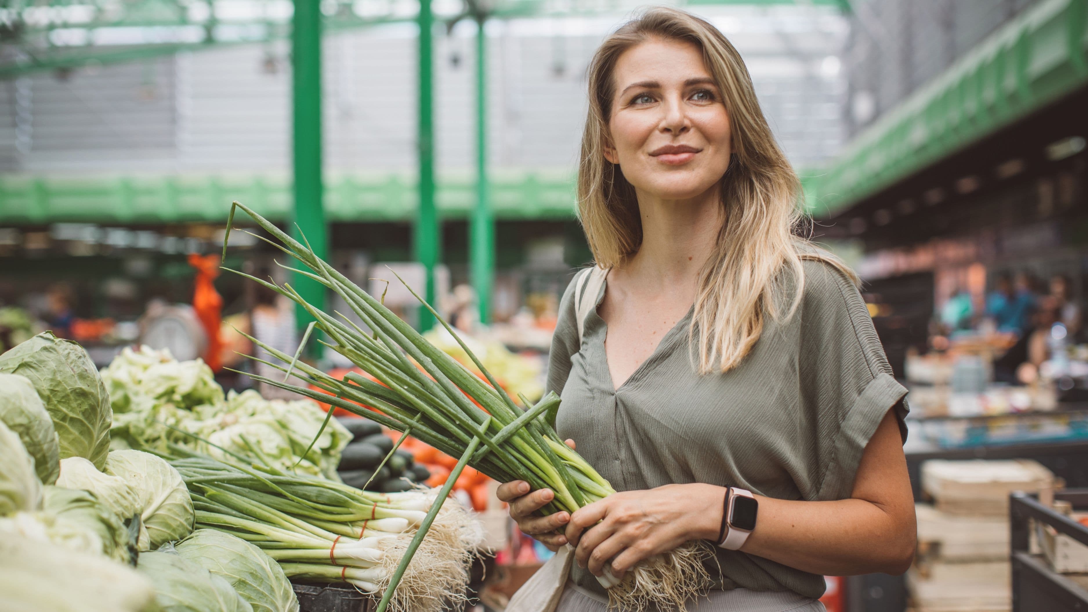 How to Shop for Healthy Food on a Tight Budget