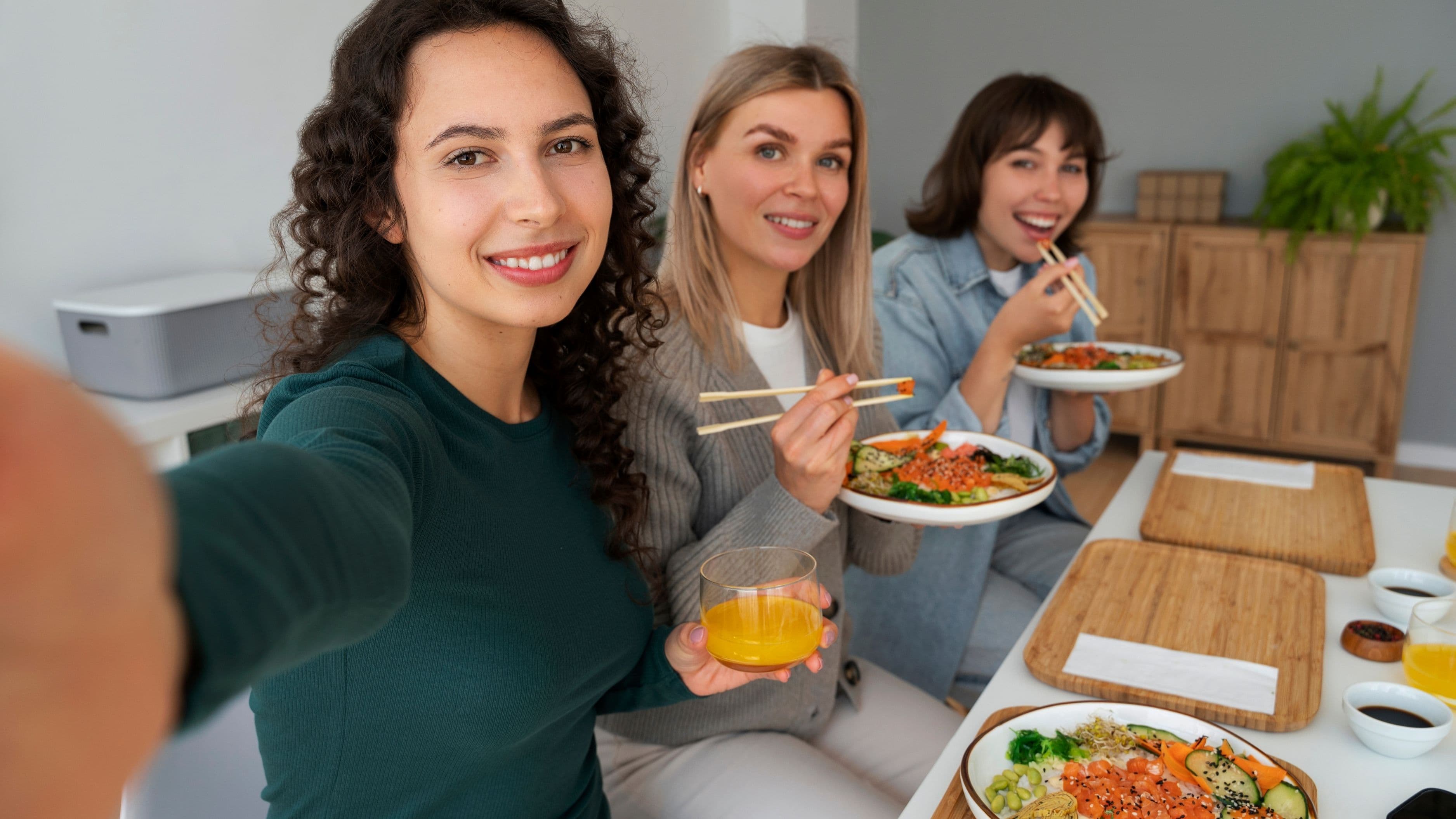What Is Intuitive Eating and How Does It Help Women Heal Their Relationship with Food?