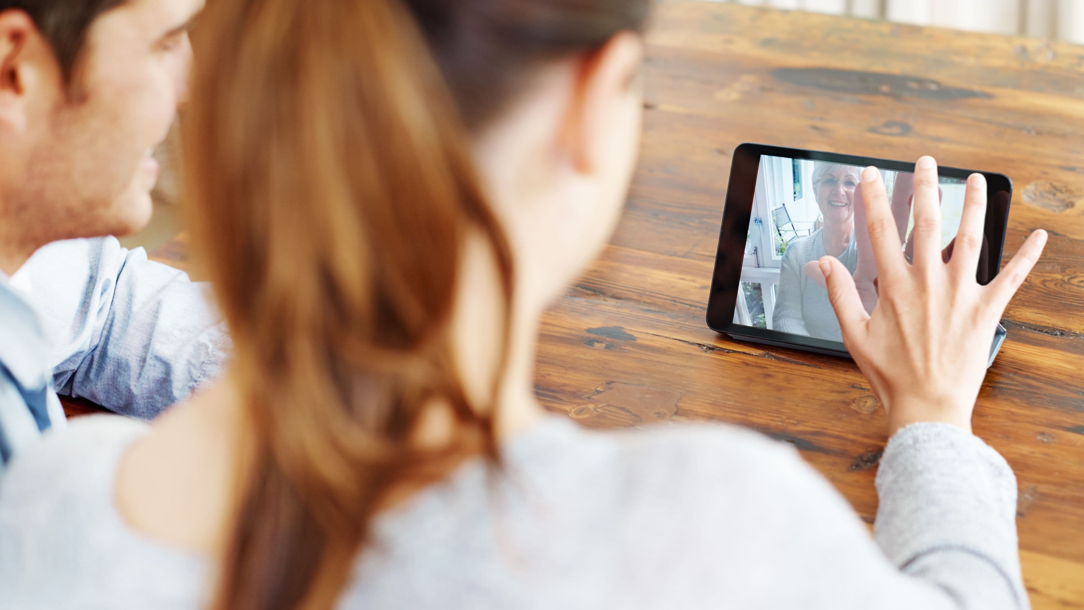 What Are the Best Ways to Keep Long-Distance Family Connections Strong?