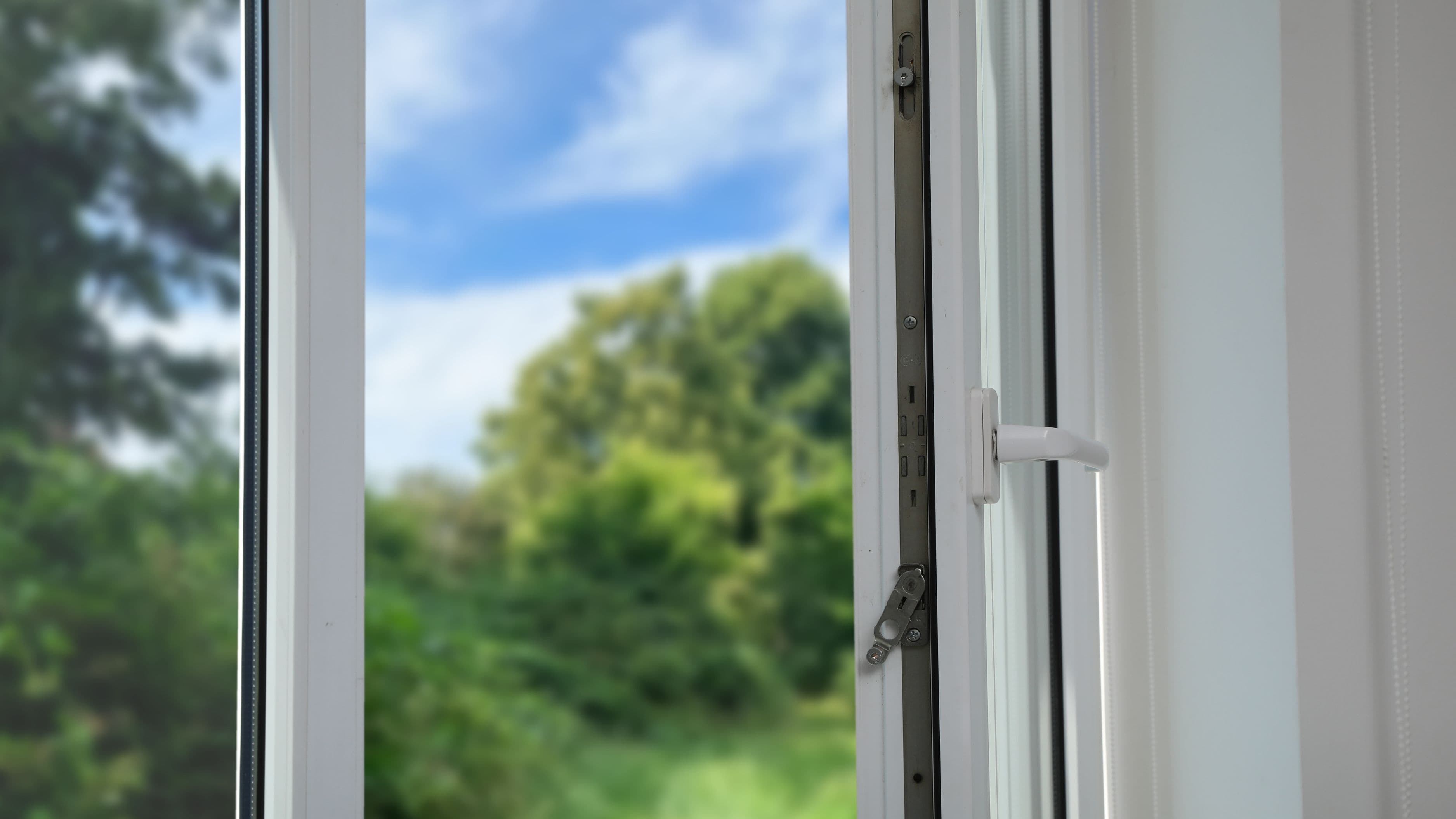 Modern Window Design Ideas That Instantly Improve Light, Comfort, and Home Value