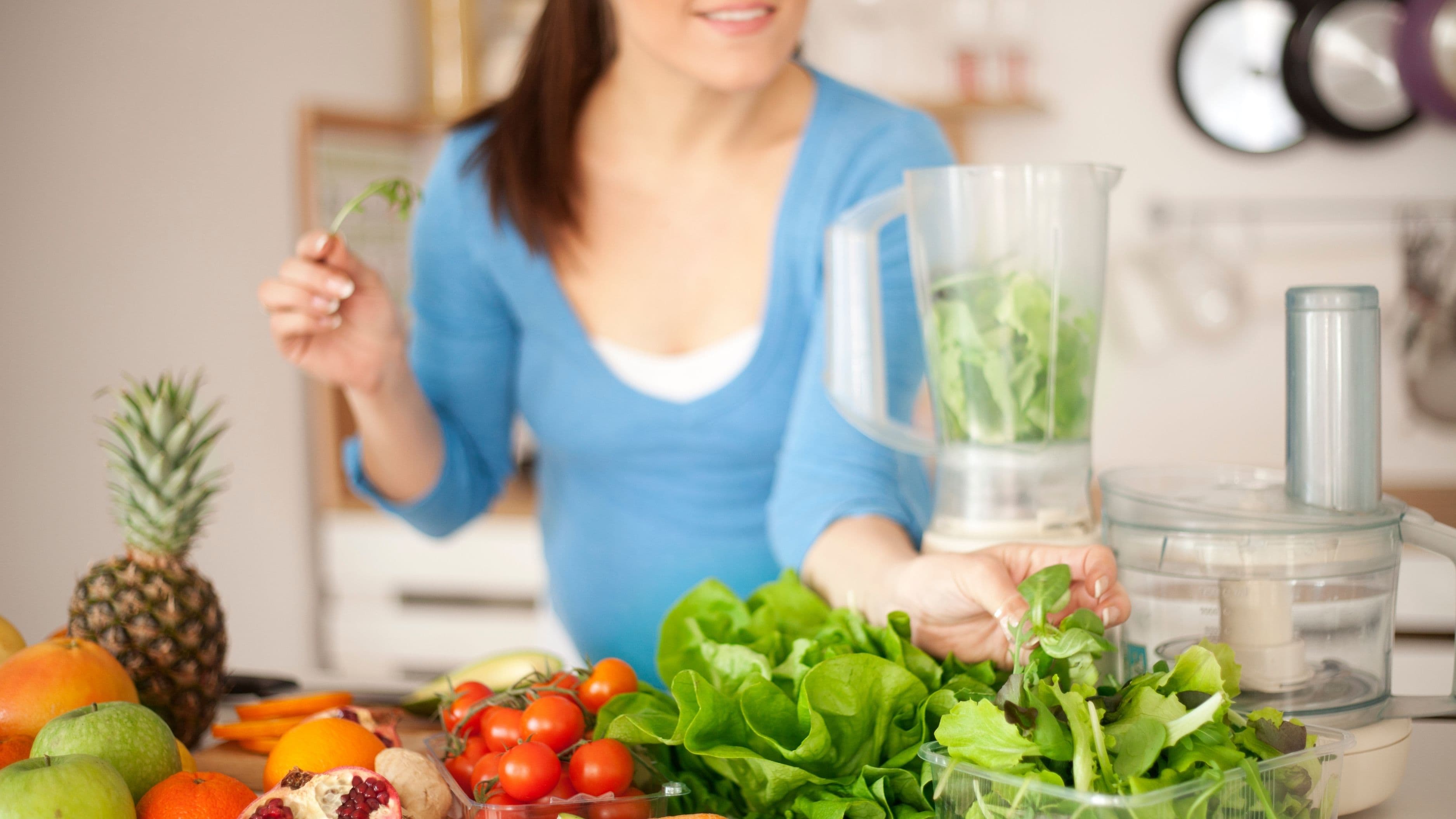 What Is the Role of Nutrition in Managing Chronic Pain for Women?